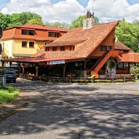 Zajazd Ostep Gorzyń Exteriér fotografie